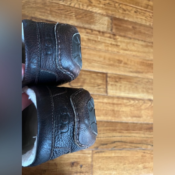 UGG Men's Ascot Loafer Slipper Leather Upper Brown Size 13 EE (Extra Wide) - Picture 9 of 14